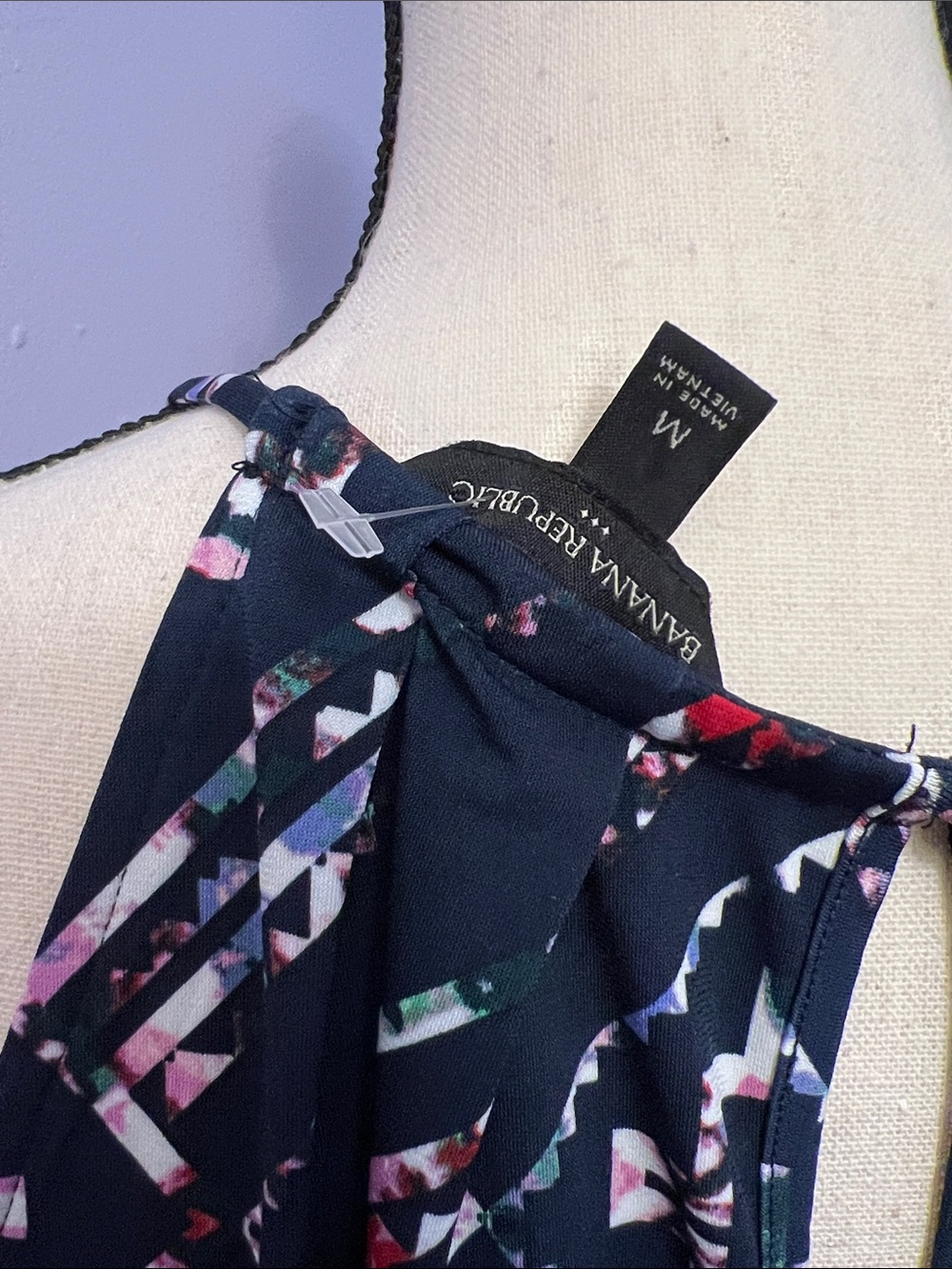 Banana Republic Sleeveless Navy Geometric Print Dress - Picture 3 of 3